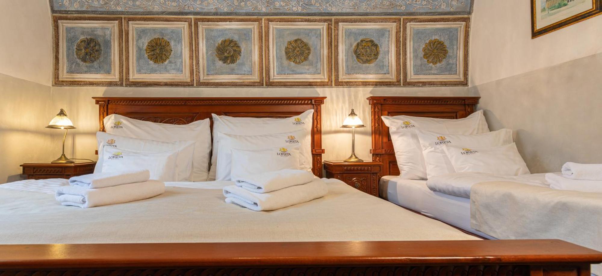 Loreta Hotel Prag Dış mekan fotoğraf