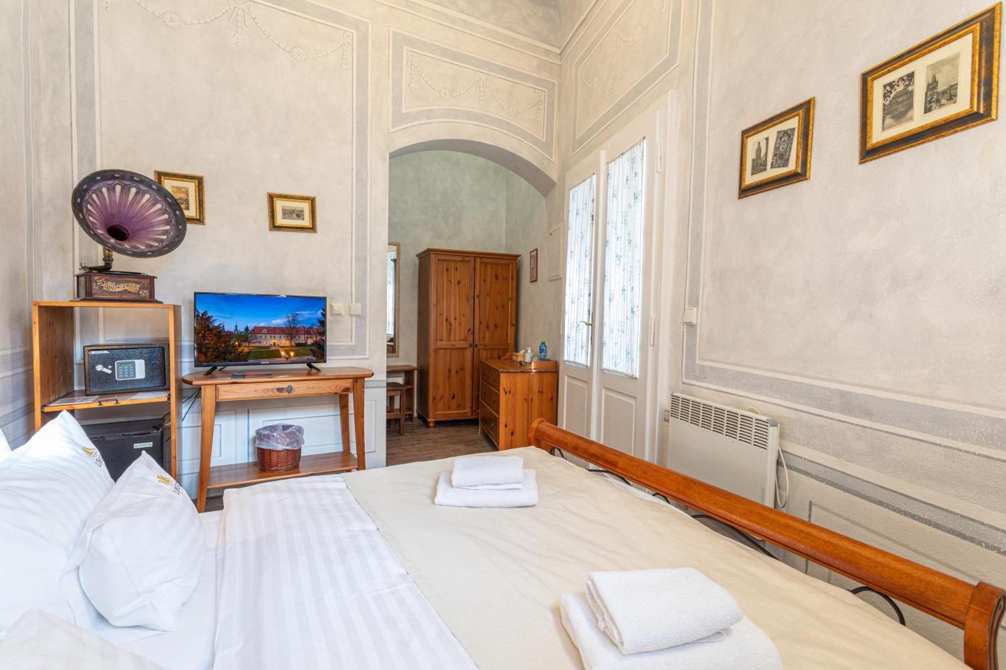 Loreta Hotel Prag Dış mekan fotoğraf