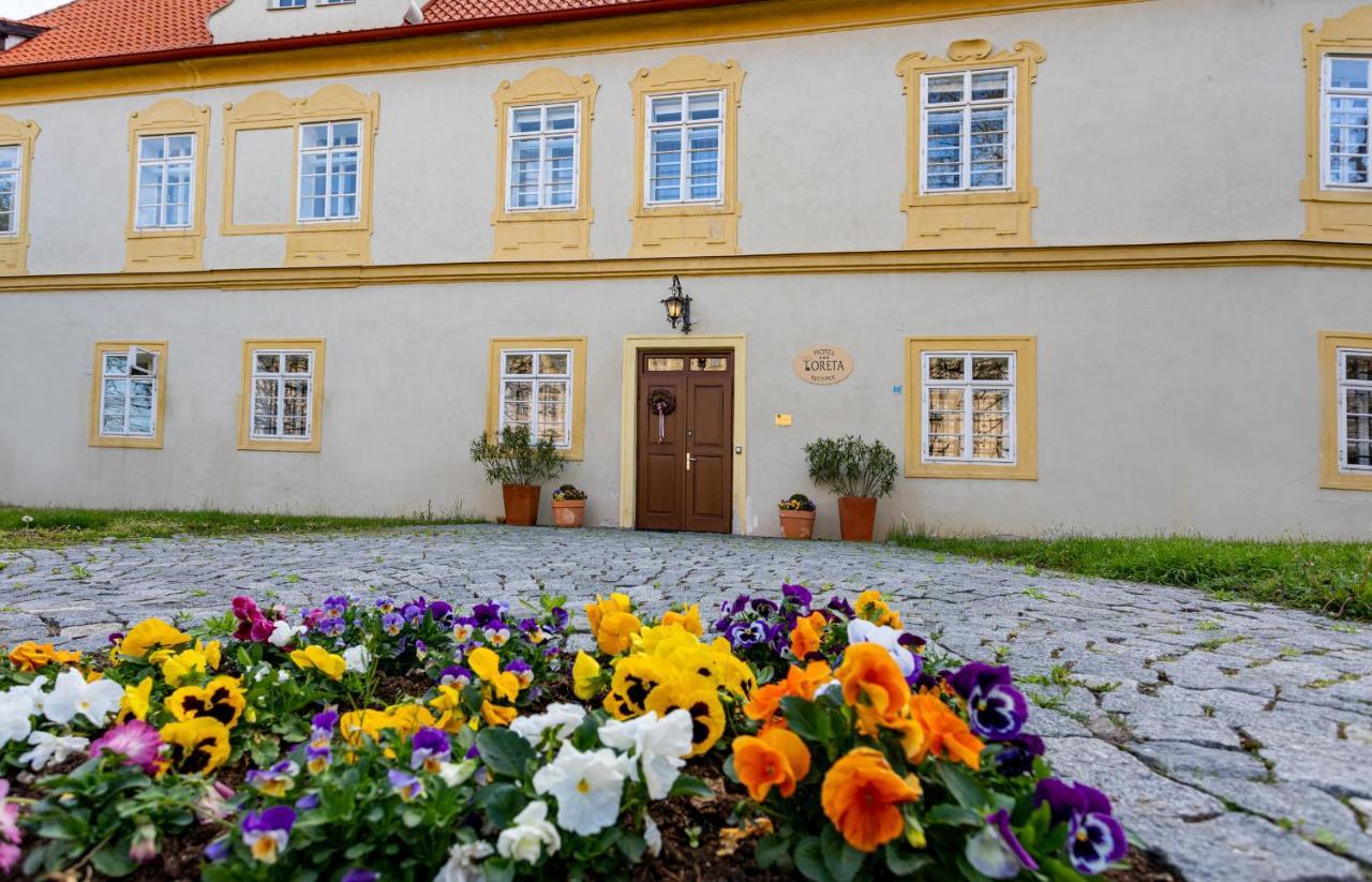 Loreta Hotel Prag Dış mekan fotoğraf