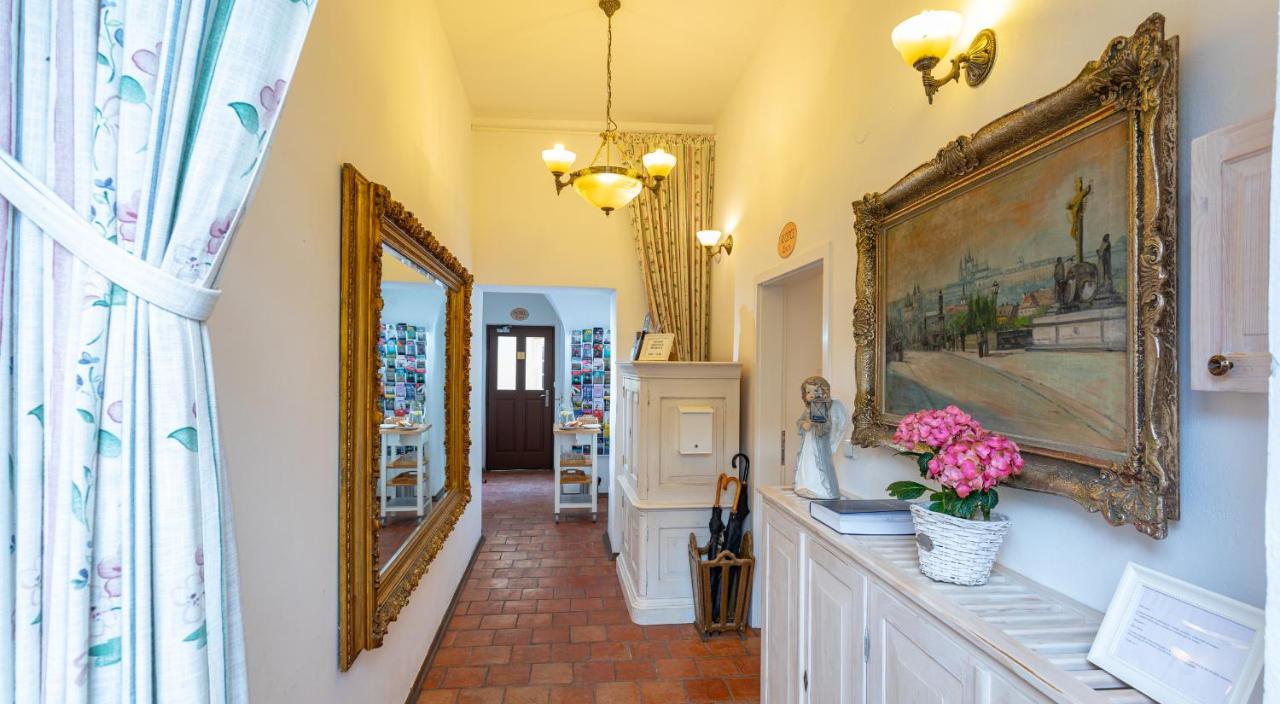 Loreta Hotel Prag Dış mekan fotoğraf